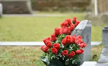 nettoyage tombe à Valognes - image 2